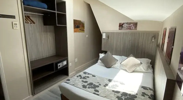 Семейный номер Standard Мансарда Le Strasbourg Hotel