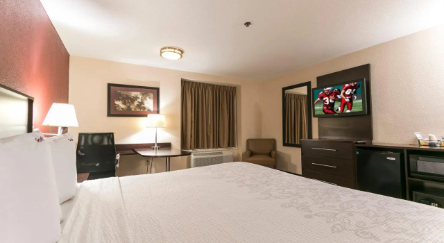 Двухместный номер Superior Red Roof Inn PLUS+ San Antonio Downtown - Riverwalk