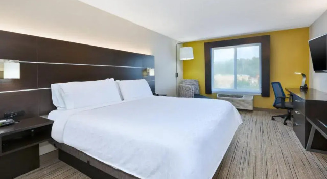 Номер Standard Holiday Inn Express Hotel & Suites Cleveland - Richfield by IHG