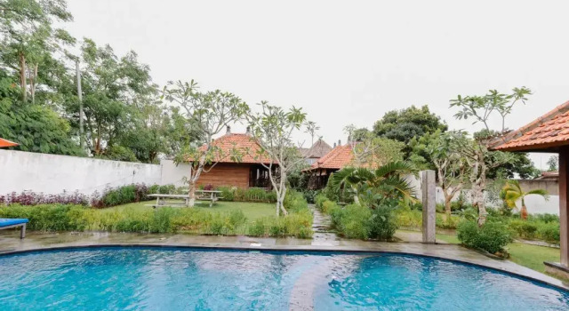 The Lavana Jhonny Kibung Villas Lembongan, Забронировать Отель Отели Лембонган с парковкой, рядом с Пляж Нуса Лембонган, Парковка