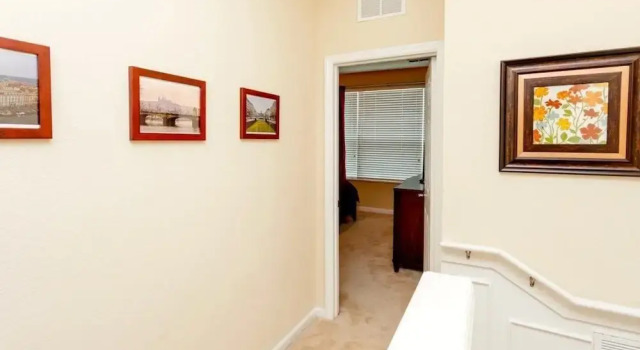 5038 Tideview Cir 23 3 Br townhouse by RedAwning, Rezerwuj Hotel Hotele w Kissimmee z basenem, Basen