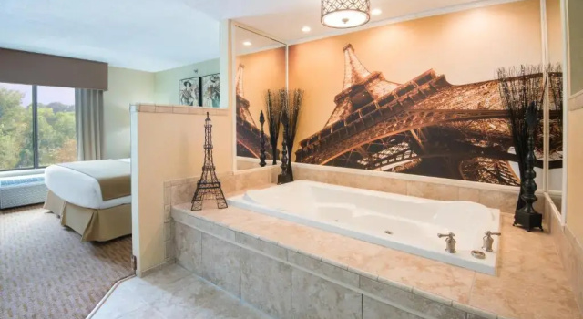 Двухместный люкс c 1 комнатой Holiday Inn Express & Suites - Sharon-Hermitage by IHG