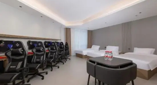 Кровать в общем номере Manpo E-sports Business Hotel