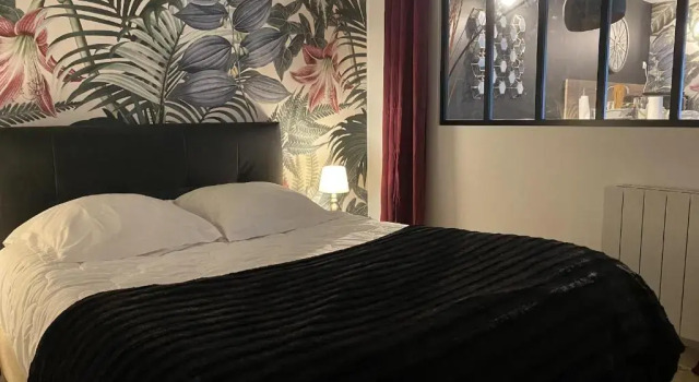 LE PATIO / les suites romantiques du grenier à sel, Забронировать Отель Онфлер 