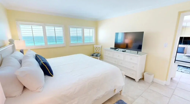 Beach House 601d 2 Bedroom Condo by RedAwning, Varaa Huoneisto Hotellit Emerald Coast uima-altaalla, Uima-allas