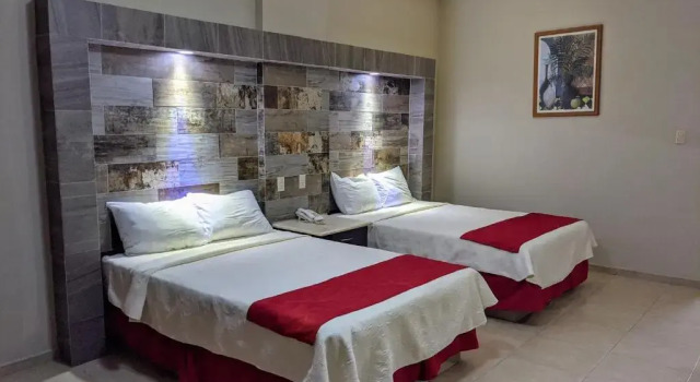 Трёхместный номер Standard Hotel Mediterraneo