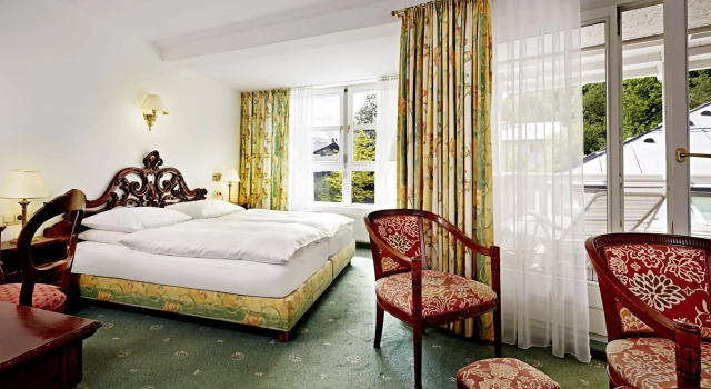 Hotel Erika, Book Hotel Hoteller i Kitzbuhel med pool, Swimmingpool