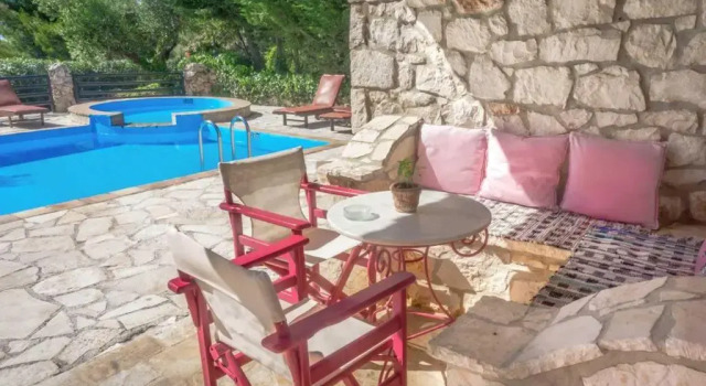 Вилла Aresti Mountain Resort