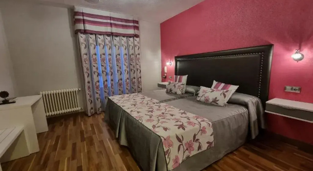 Hostal Sainz, Prenota Hotel Hotel a Asturie con parcheggio, Parcheggio