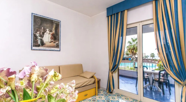 Апартаменты с 3 комнатами с видом на сад Club Residence La Castellana