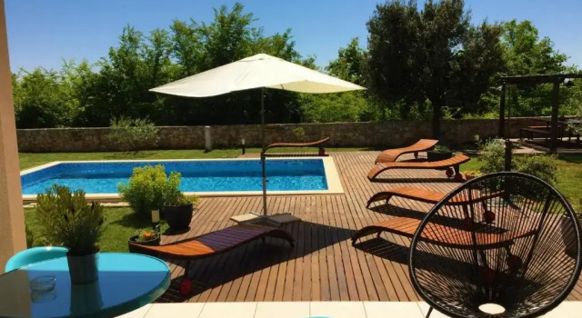 Вилла Villa NaNa - modern Villa with a pool surrounded by nature, Istria-Pula