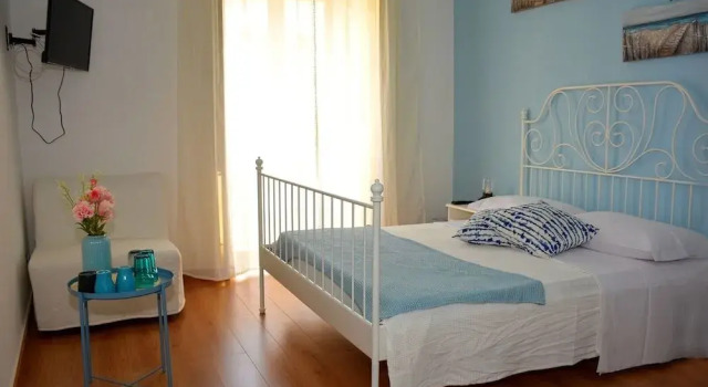 Lùrooms- Guesthouse in Noto, Забронировать Отель «постель и завтрак» Отели Долины Ното с парковкой, рядом с Города Валь-ди-Ното в стиле позднего барокко, Парковка