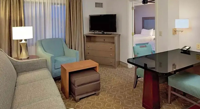 Четырёхместный номер Standard с 2 комнатами Homewood Suites by Hilton Minneapolis-Mall Of America