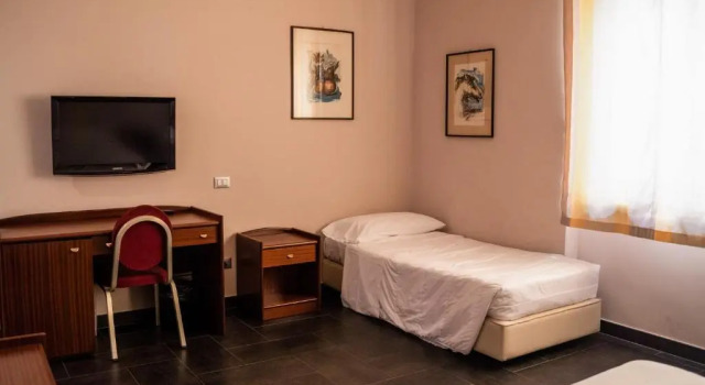 Четырёхместный номер Standard Hotel Mediterraneo
