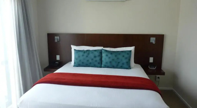 Студия Executive Astra Motor Lodge