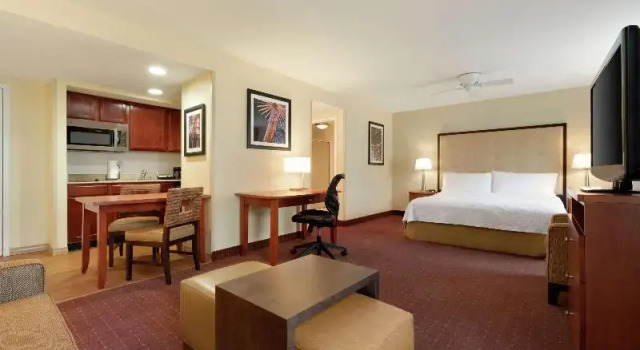 Двухместный номер Standard с видом на бассейн Homewood Suites by Hilton Dulles-North Loudoun