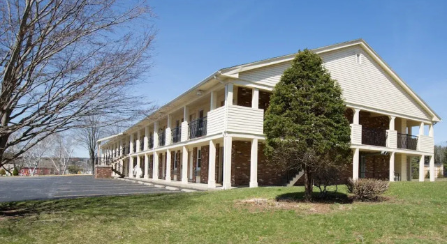 Americas Best Value Inn, Buchen Sie Hotel Sturbridge Massachusetts