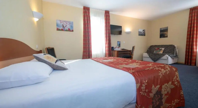 Двухместный номер Standard Logis Hôtel & Restaurant des Lacs