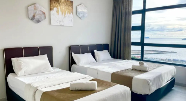 Sunset Seaview Vacation Condos @ Jesselton Quay, Prenota Hotel Hotel a Sabah con piscina, Piscina
