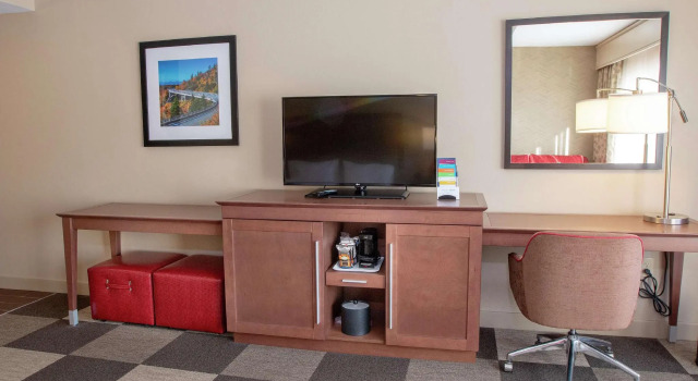 Четырёхместный номер Standard Hampton Inn & Suites Boone, Nc