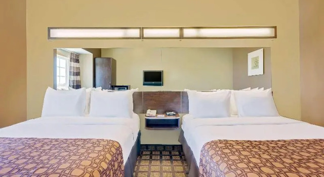 Номер Standard Microtel by Wyndham Perry National Fairground Area I-75