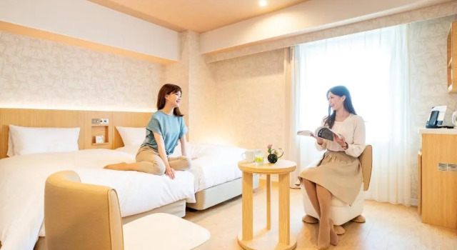 Кровать в общем номере (женский номер) Daiwa Roynet Hotel Nagoya Fushimi