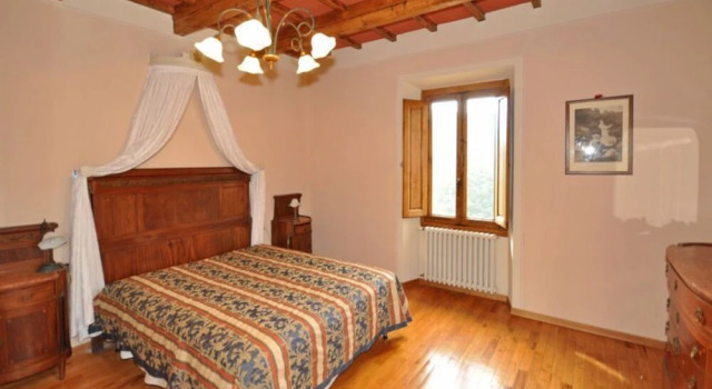 Cerchi, Book Villa Hotels in Pontassieve with a Pool, Swimming Pool