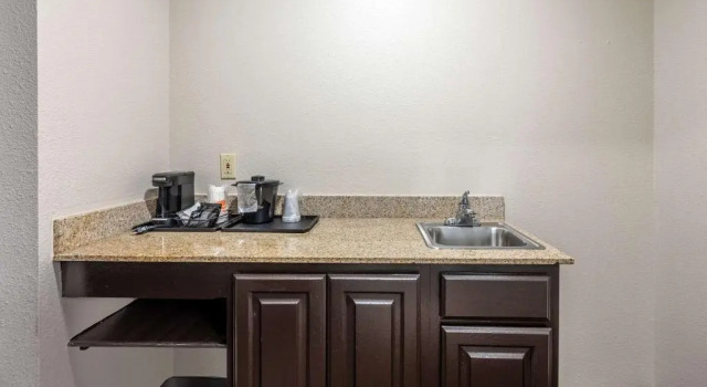 Люкс Sleep Inn & Suites