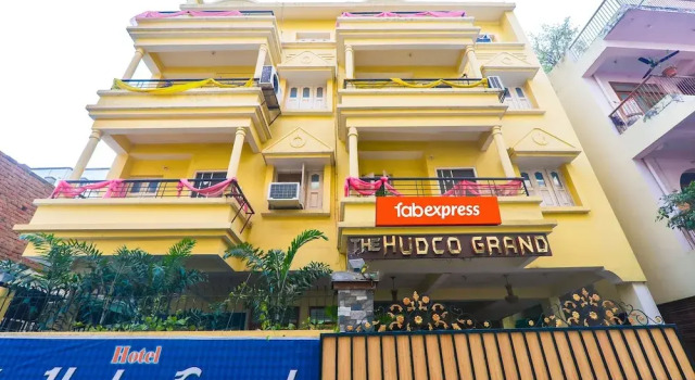 FabHotel The Hudco Grand, Rezervovat Hotel Hotely v Bangalore s parkováním, Parkování