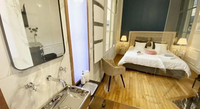 Le Clovis Suites SPA Sauna, Забронировать Курортный отель Курортные отели Реймса, рядом с Chapelle Foujita, Курортный отель