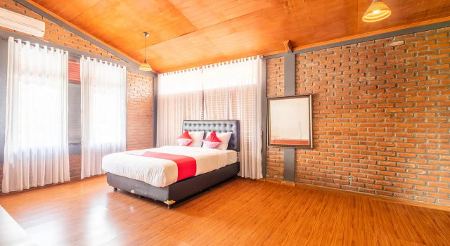 OYO 900 Villa Buleud