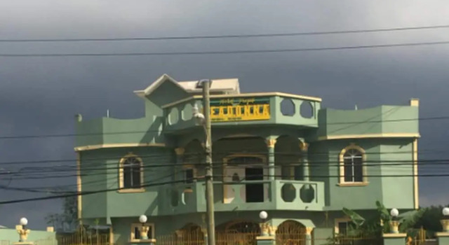 Hotel Tropik Leadonna, Забронировать Отель Отели Монтего-Бэй с парковкой, Парковка
