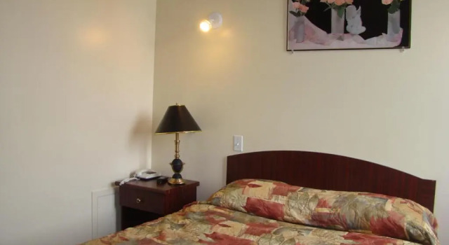 Standardowy dwuosobowy pokój Hotel Quartier Latin Montréal