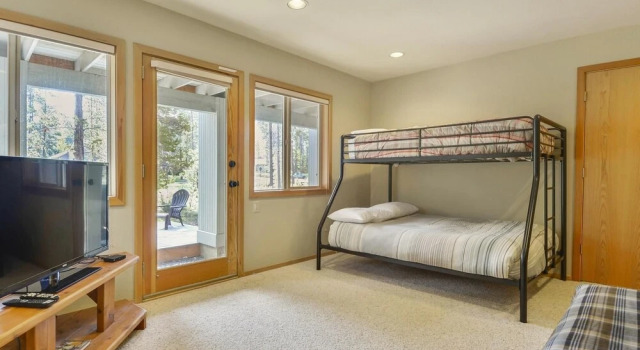 Bunker 26 Holiday Home