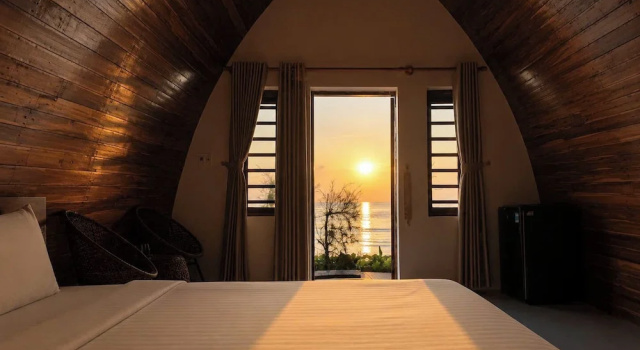 Бунгало рядом с пляжем Resort Hoa Loi