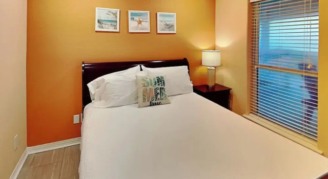 Executive Beach Paradise, Book Feriehus Sommerhuse i Houston, Hytte
