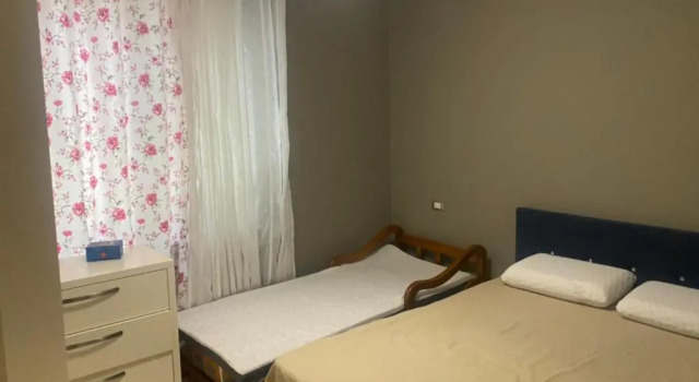 Qerret Beach Apartment, Book Lejlighed Golem Tirana County