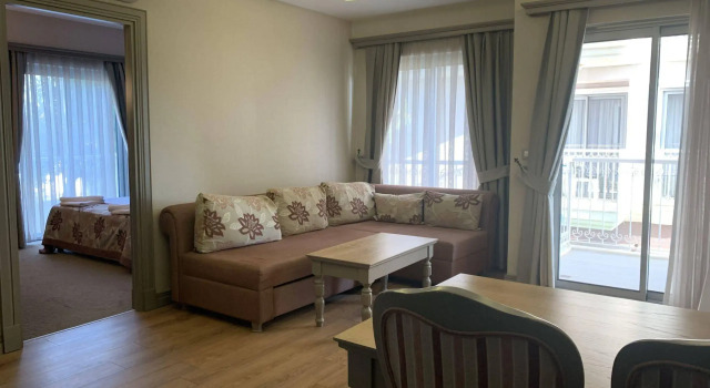 Define Beach Suites