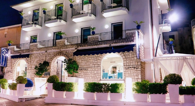 Le Ancore Hotel, Забронировать Отель Вико-Экуенсе Побережье Сорренто