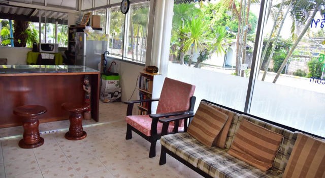 Bankrut Resort