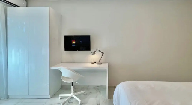 Люкс Deluxe Kono Studios & Suites