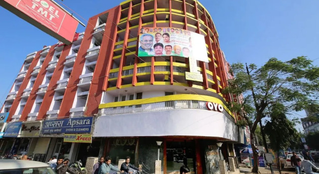 OYO 25064 Chandrika