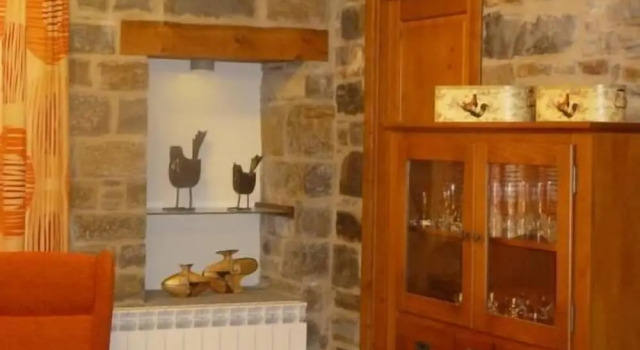 Apartamentos Casas Pirineo, Rezerwuj Hotel Hotele w Aragonia z parkingiem, Parking