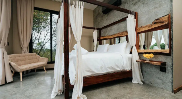Вилла Deluxe Alaya B&B - Yoga & Surf Retreat
