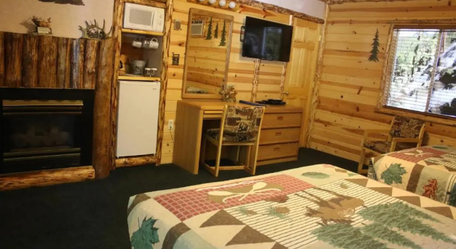 Четырёхместный номер Standard Tahoe Valley Lodge