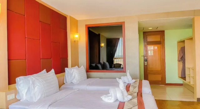 Двухместный номер Deluxe Отель Eastern Grand Palace