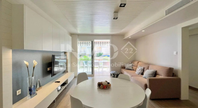 Moderno y con encanto, WIFI, parking y cerca del mar 100C - INMO22, Забронировать Отель Отели в центре Камбрильс, в центре