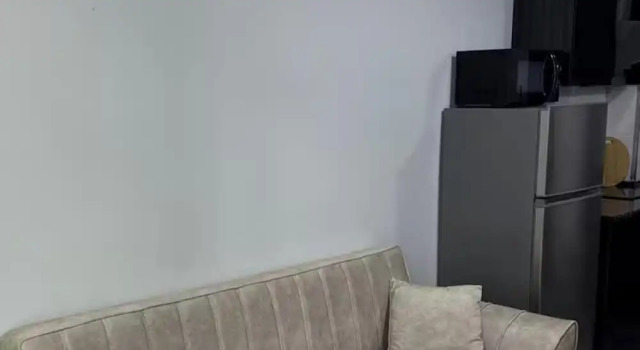 Charming Batumi Apartment With Balcony & Partial AC, Book Apartment Batumi 