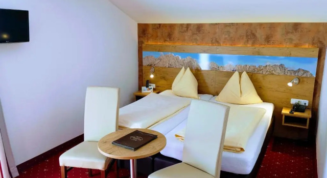 Двухместный номер Standard с балконом Hotel Alpenhof