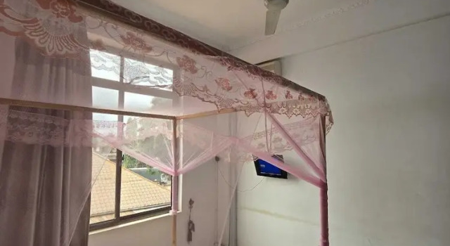 Tulivu Urban, Varaa Hotelli Moshi Hai